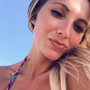 Meet your Posher, Savannah